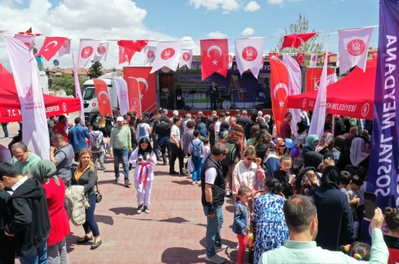 Keçiören’de sosyal medyadan sosyal meydana inildi