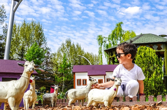 Keçiören’e 62 yeni park inşa edildi