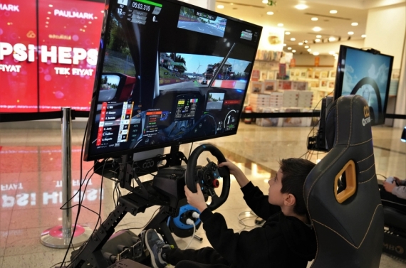 Teknomer’den öğrencilere karne şenliği