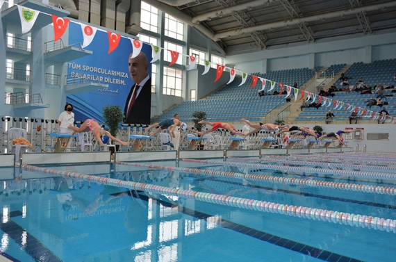 Türkiye Şampiyonası yüzücüleri keçiören’de belirleniyor